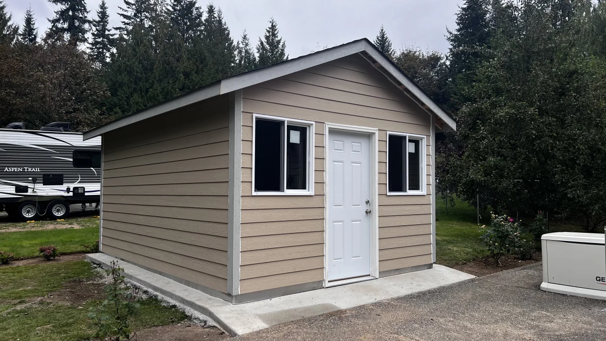 Workshop tool shed with lap siding in Tulalip